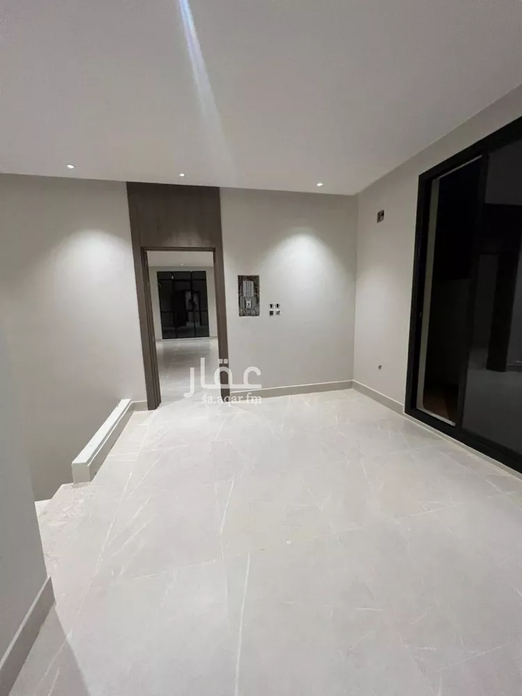 دور للبيع في شارع الامير ناصر بن عبدالعزيز, حي الروضة, مدينة الرياض, منطقة الرياض صورة 3