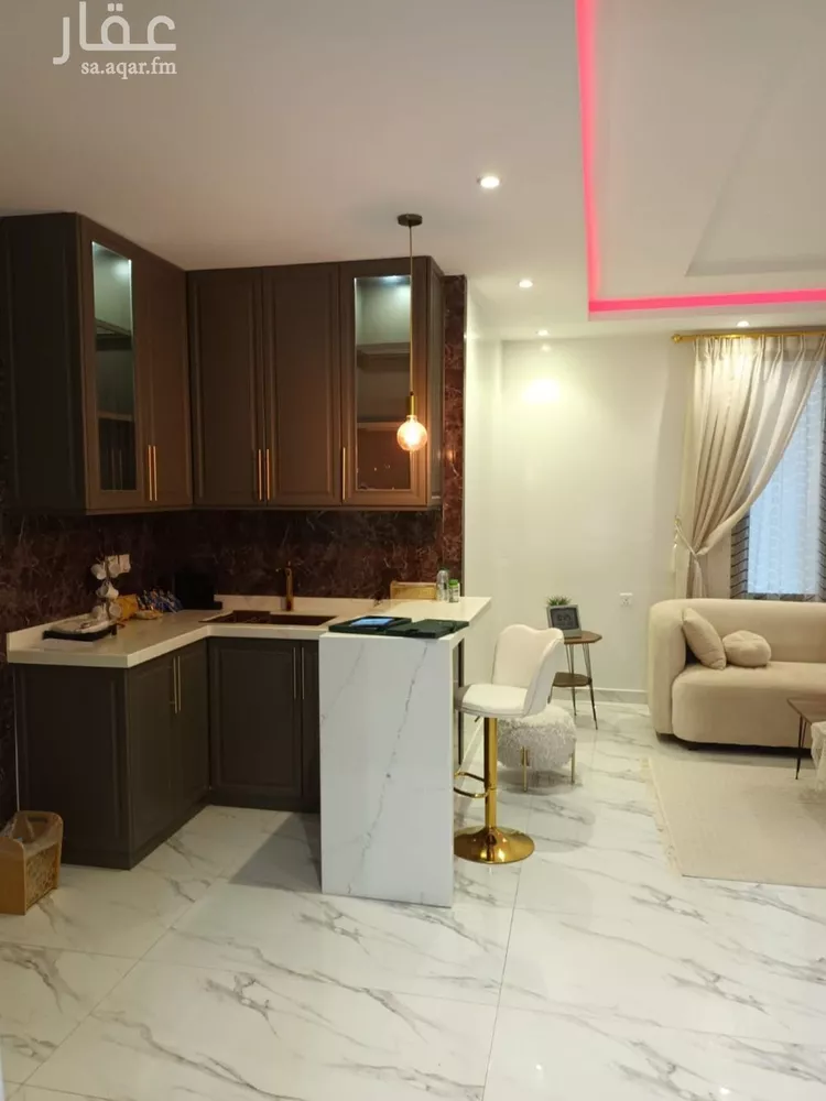 فيلا للبيع في شارع أبي السعود الحربي, حي العارض, مدينة الرياض, منطقة الرياض صورة 2