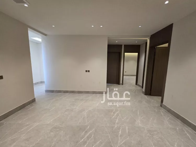 دور للبيع في شارع الامير ناصر بن عبدالعزيز, حي الروضة, مدينة الرياض, منطقة الرياض صورة 3