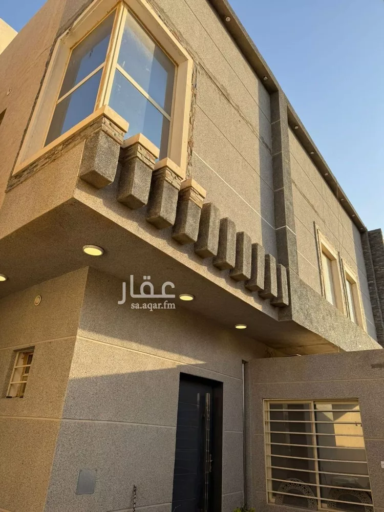 فيلا للبيع في شارع رقم 60, حي ظهرة لبن, مدينة الرياض, منطقة الرياض