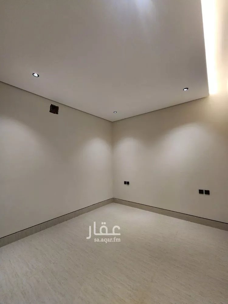 دور للبيع في شارع الامير ناصر بن عبدالعزيز, حي الروضة, مدينة الرياض, منطقة الرياض صورة 3