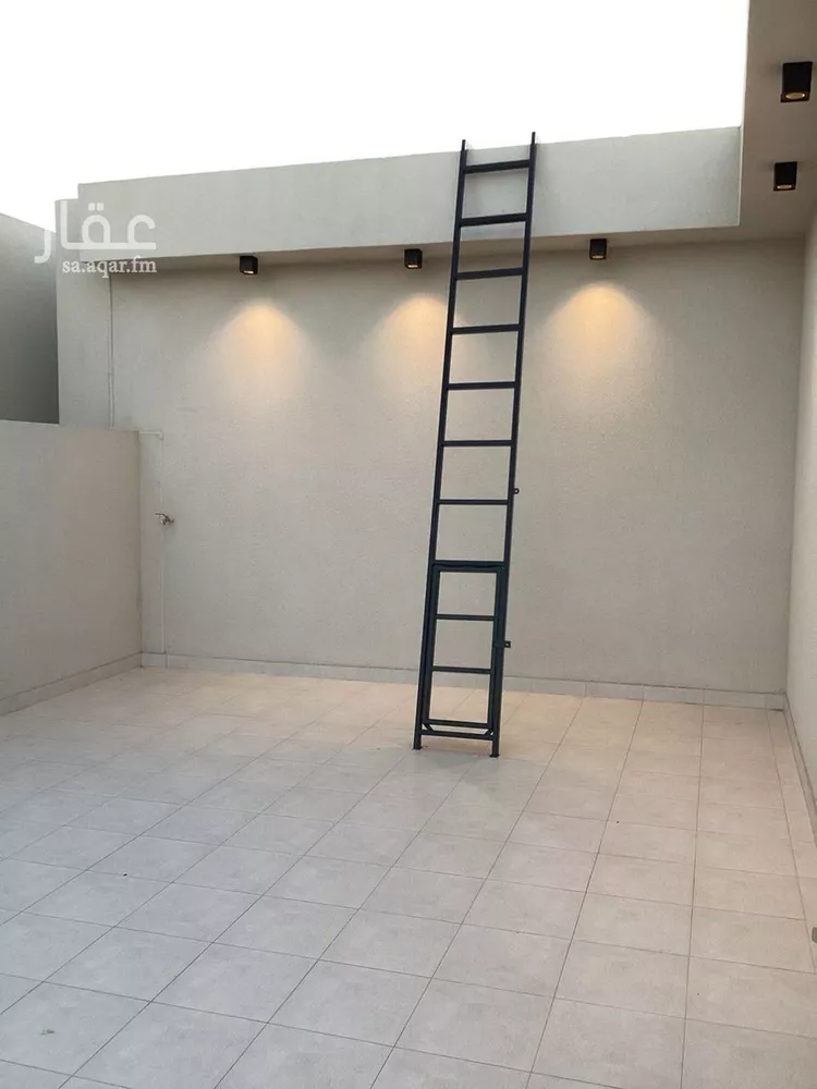 شقة للبيع في شارع المدينة العسكريه, حي المعلاة, مدينة أحد رفيدة, منطقة عسير صورة 2