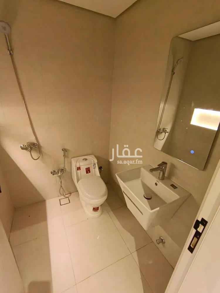 شقة للإيجار في شارع أبي رشيد بن غانم, حي العارض, مدينة الرياض, منطقة الرياض 8