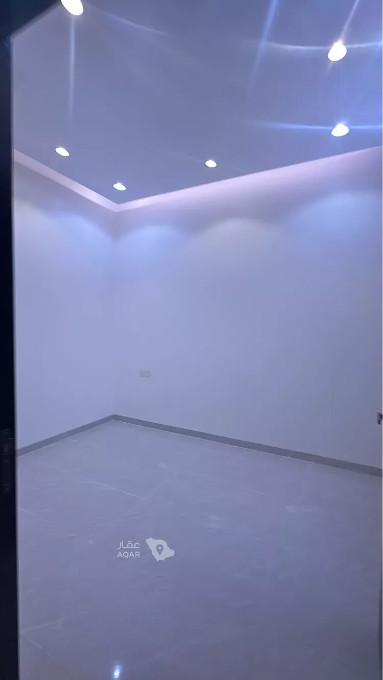Floor for Sale in Al Muzahimiyah Al Ulaya 8