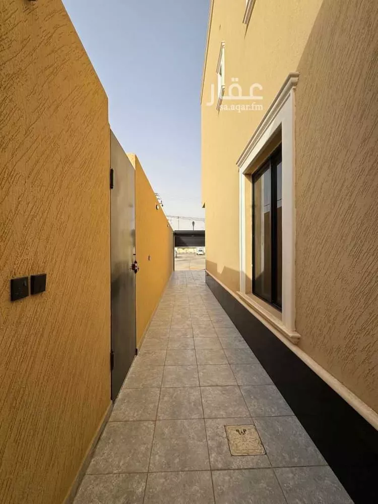 دور للبيع في شارع الورود 22, حي الورود, مدينة المزاحمية, منطقة الرياض 8