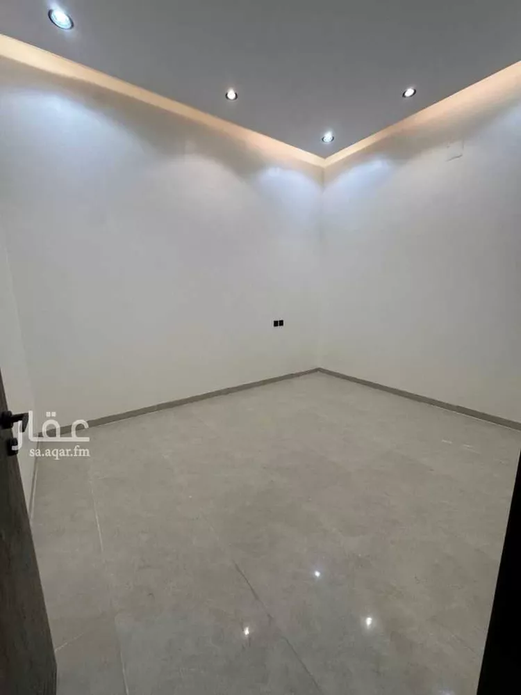 دور للبيع في شارع الورود 22, حي الورود, مدينة المزاحمية, منطقة الرياض 9