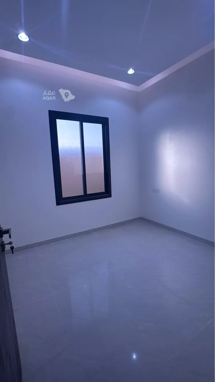 Floor for Sale in Al Muzahimiyah Al Ulaya 6