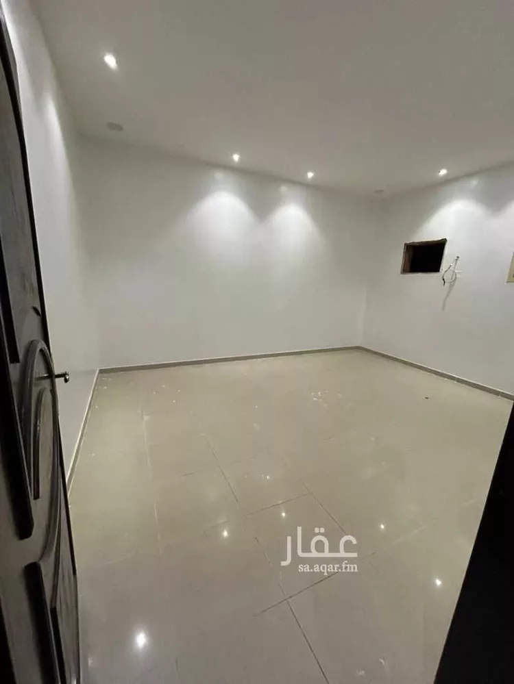شقة للإيجار في شارع أبي ظاهر ، حي الرمال ، الرياض ، منطقة الرياض صورة 3