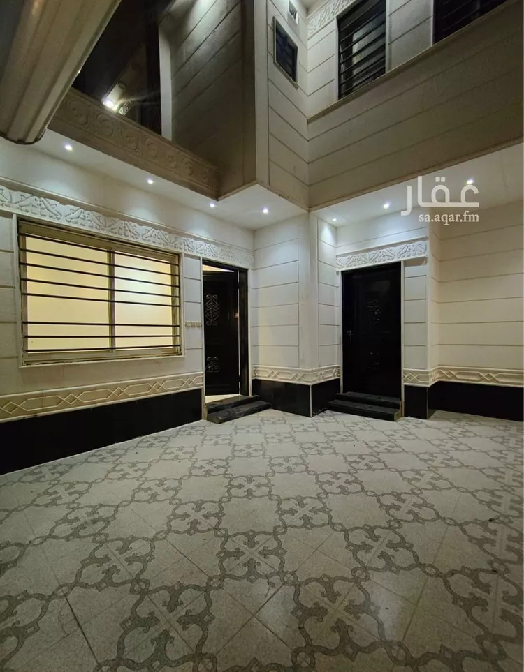 فيلا للبيع في شارع احمد بن سعد الاصبهاني, حي الرمال, مدينة الرياض, منطقة الرياض