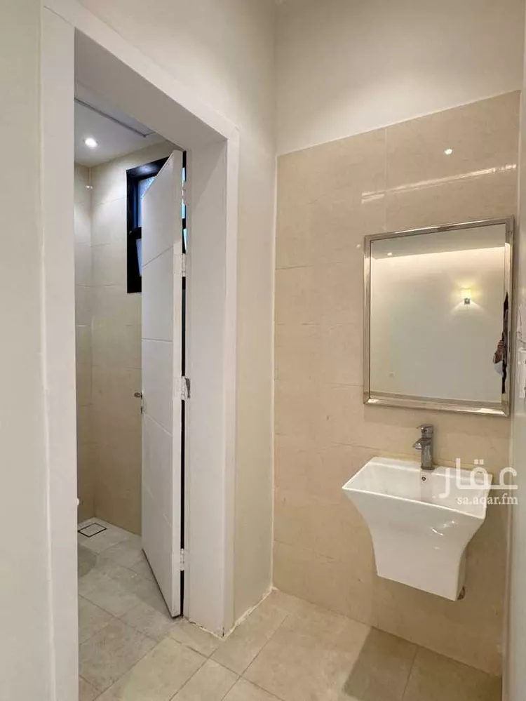 فيلا للبيع في شارع إسماعيل بن أبي اليسر, حي العارض, مدينة الرياض, منطقة الرياض صورة 4