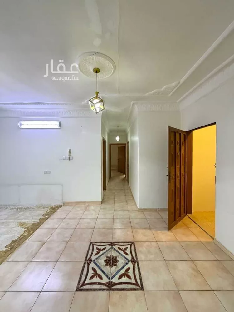 Villa for Sale in Riyadh Al Yarmouk 8