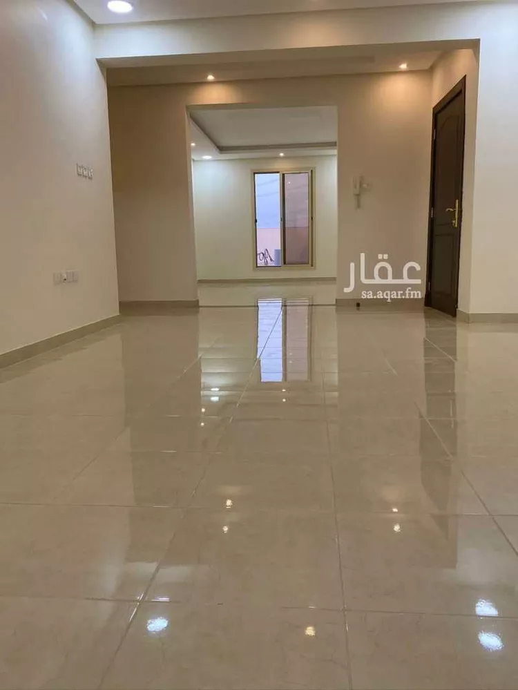 شقة للبيع في شارع محمد الأكحل ، حي عكاظ ، الرياض ، منطقة الرياض صورة 4