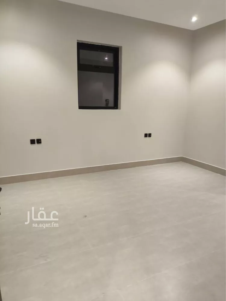 دور للبيع في شارع العديف, حي بدر, مدينة الرياض, منطقة الرياض صورة 4