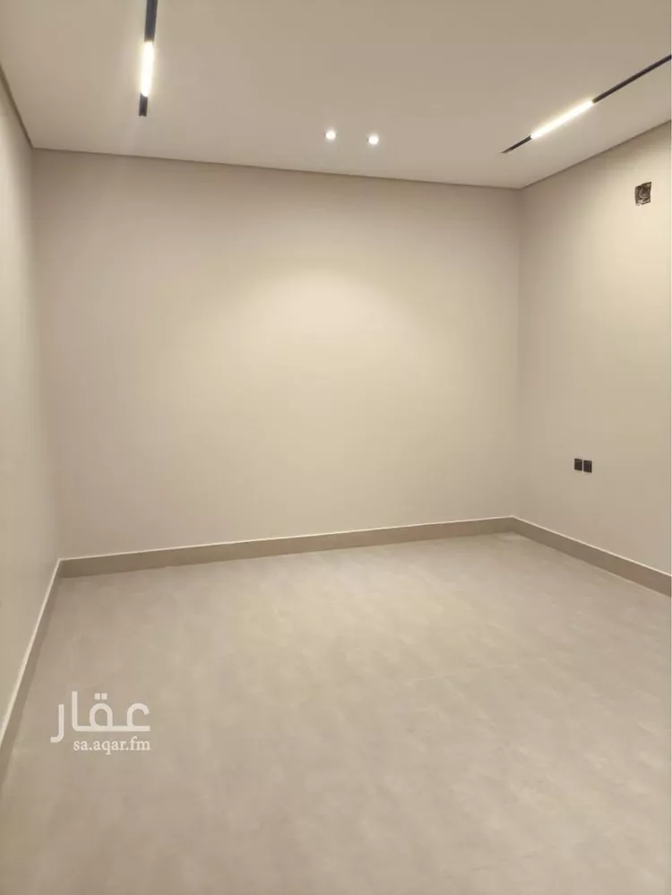 دور للبيع في شارع العديف, حي بدر, مدينة الرياض, منطقة الرياض صورة 3