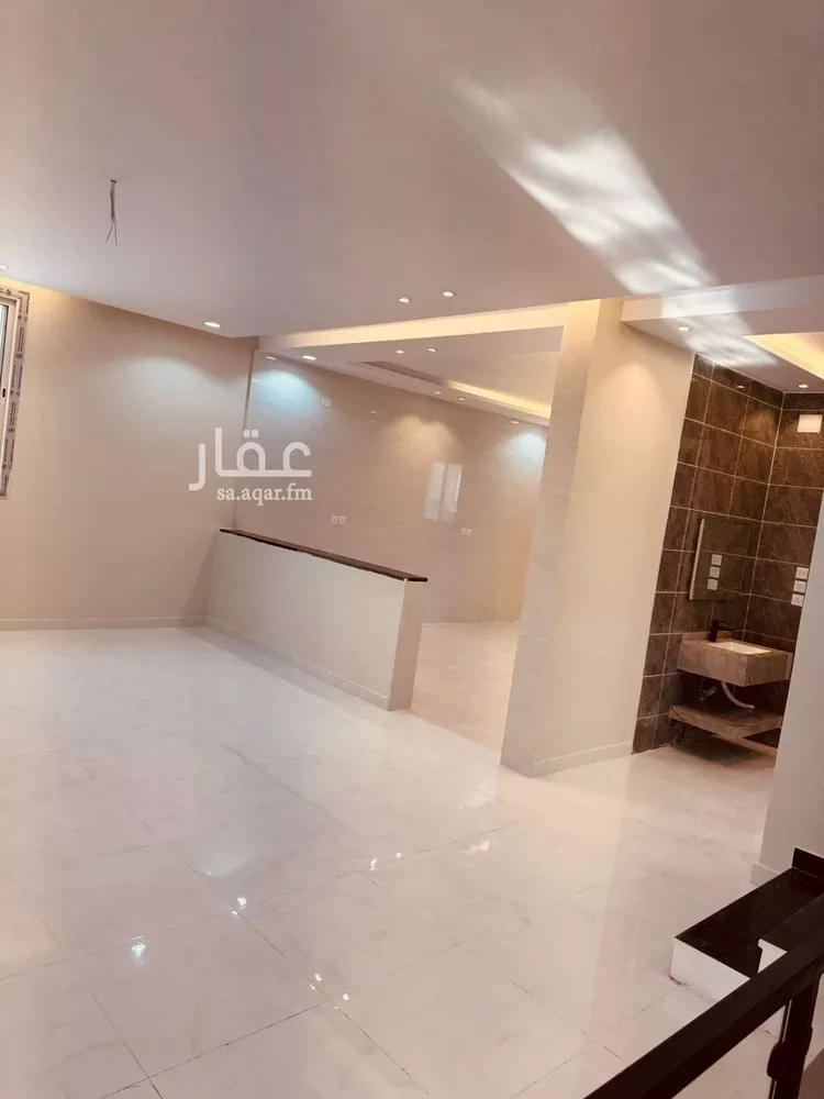 فيلا للبيع في شارع تميمة بنت ابي سفيان ابن قيس, حي السر, مدينة امارة منطقة مكة المكرمة - الطائف, منطقة مكة المكرمة صورة 4