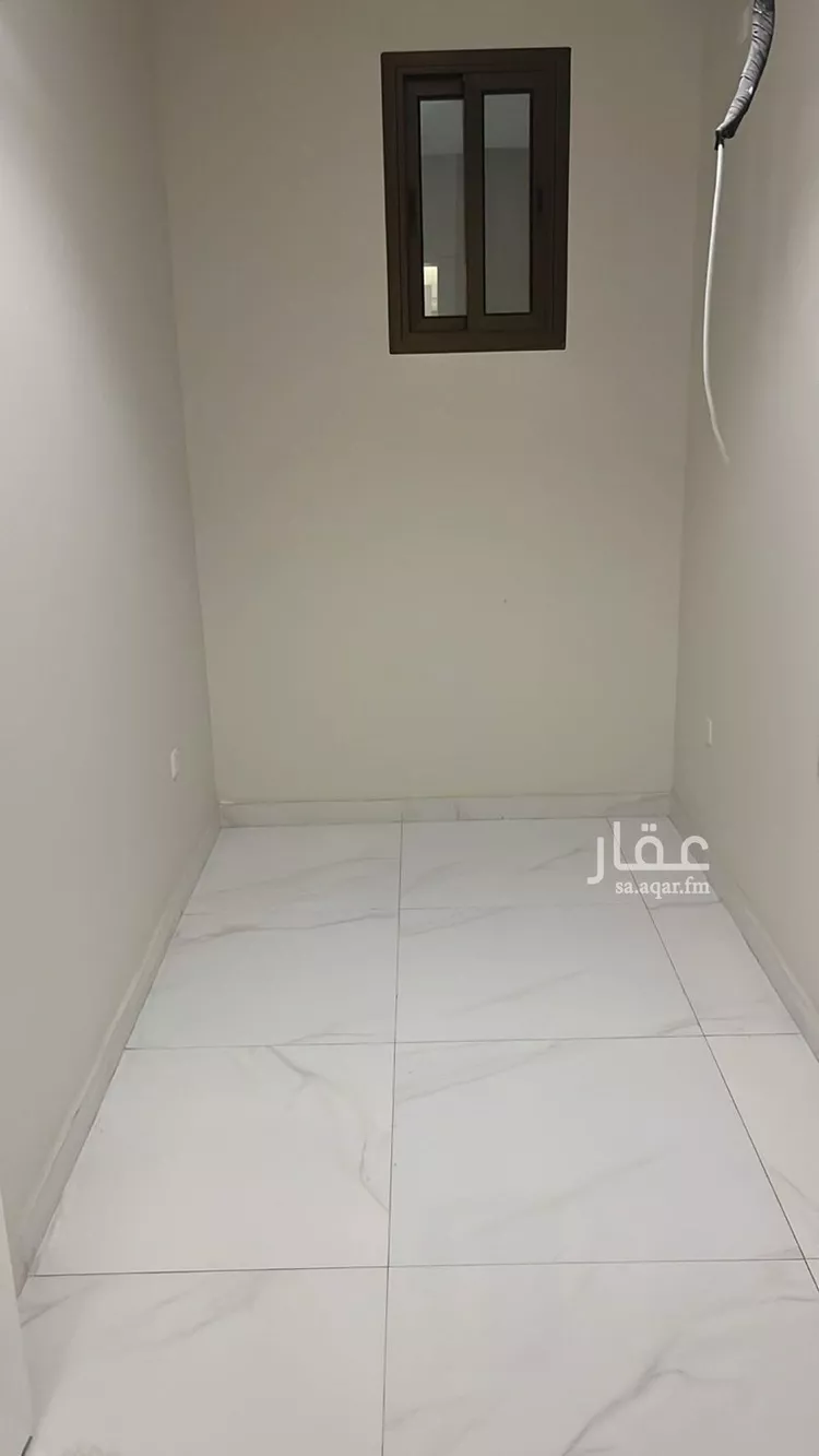 شقة للبيع في شارع الملك فهد بن عبد العزيز, حي غرب العزيزية, مدينة الخبر, المنطقة الشرقية