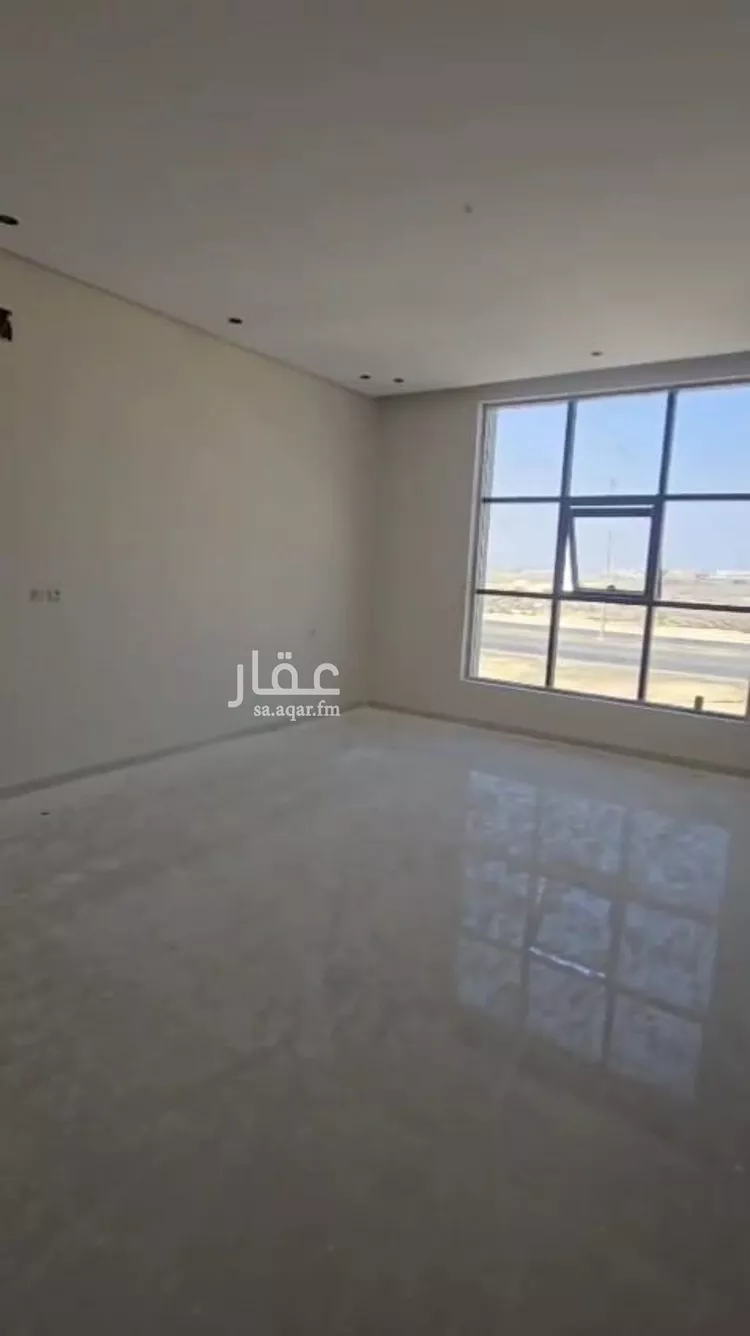 فيلا للبيع في شارع ابن العربي, حي ضاحية الملك فهد, مدينة الدمام, المنطقة الشرقية صورة 2