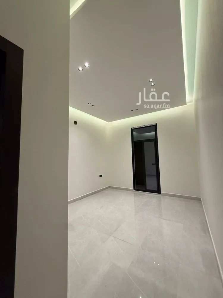 Floor for Sale in Riyadh Ash Sharq 8