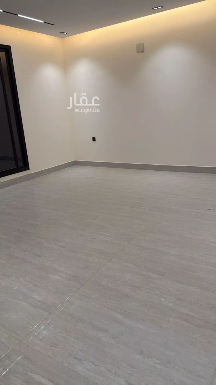 Floor for Sale in Riyadh An Nadhim 6