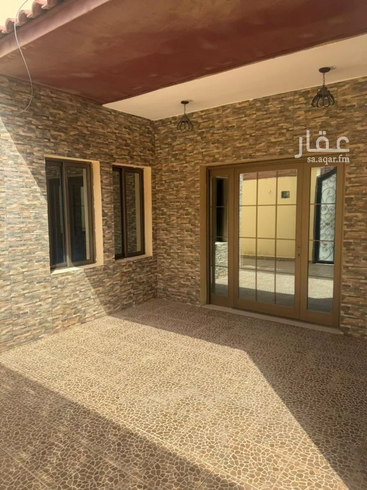 فيلا للبيع في شارع محمد بن عمرو بن العاص, حي طيبة, مدينة الدمام, المنطقة الشرقية 7