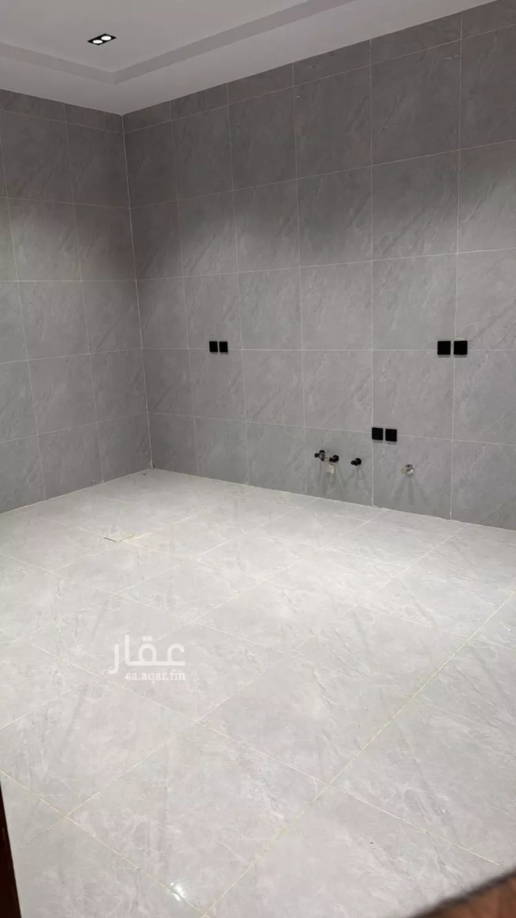 دور للبيع في شارع الشيخ عبدالعزيز الفوزان, حي الندوة, مدينة الرياض, منطقة الرياض صورة 5