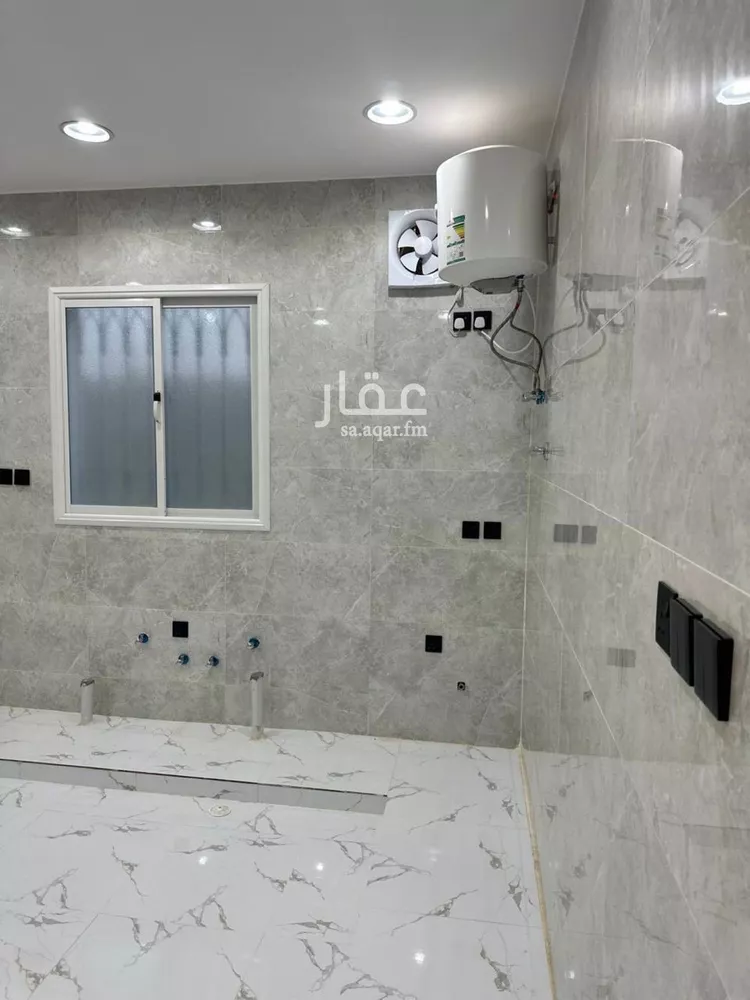 شقة للبيع في شارع  شرق المطار, حي الروضة, مدينة نجران, منطقة نجران صورة 3