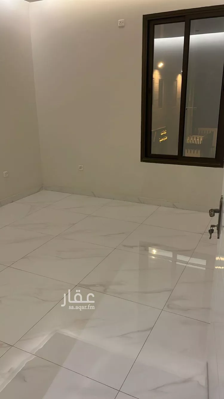 شقة للبيع في شارع الملك فهد بن عبد العزيز, حي غرب العزيزية, مدينة الخبر, المنطقة الشرقية 6