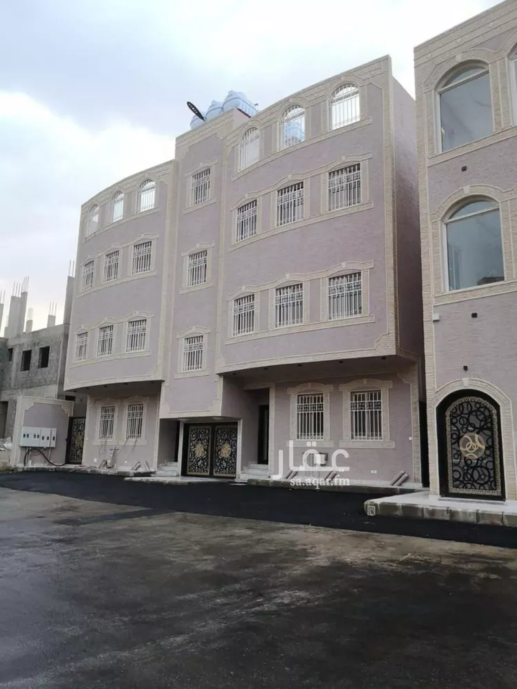 شقة للبيع في شارع ملاحة, حي الروضة, مدينة أبها, منطقة عسير