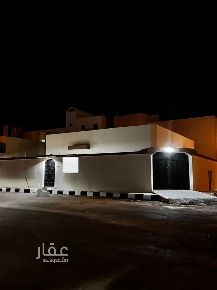 دور للبيع في شارع عبادة بن الصامت, حي النايفية, مدينة حفر الباطن, المنطقة الشرقية