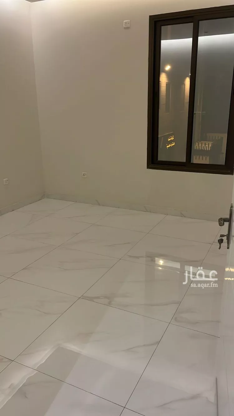 شقة للبيع في شارع الملك فهد بن عبد العزيز, حي غرب العزيزية, مدينة الخبر, المنطقة الشرقية صورة 4