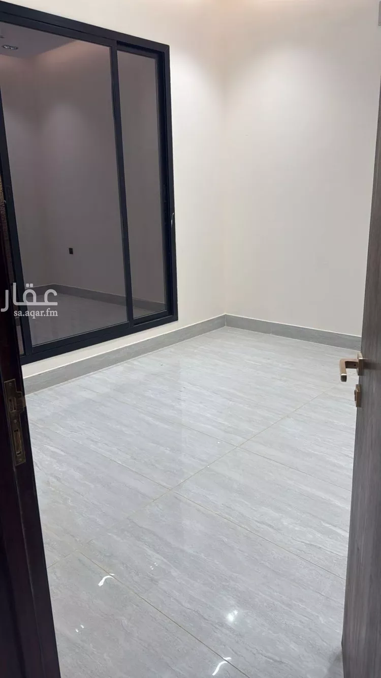 دور للبيع في شارع 289, حي الندوة, مدينة الرياض, منطقة الرياض صورة 2
