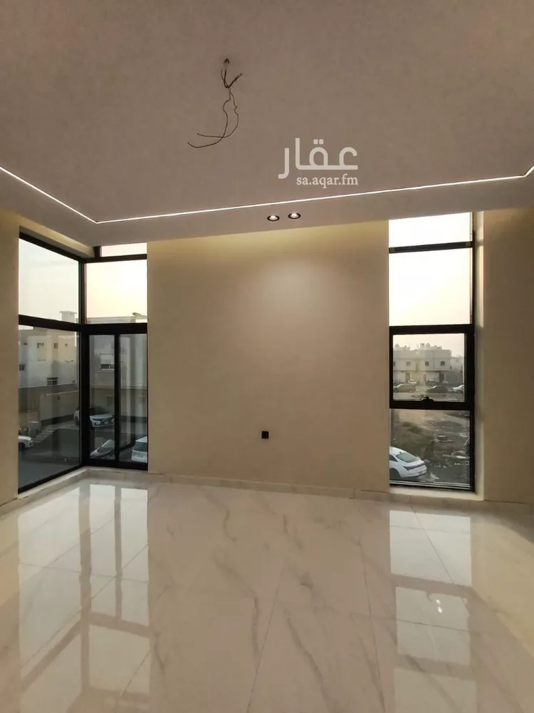 فيلا للبيع في شارع مالك بن النضر, حي الصالحية, مدينة جدة, منطقة مكة المكرمة صورة 3