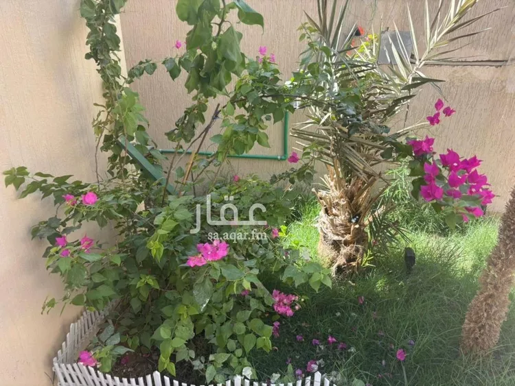 فيلا للبيع في شارع أحمد الحسباني, حي مطار الملك خالد الدولي, مدينة الرياض, منطقة الرياض 19