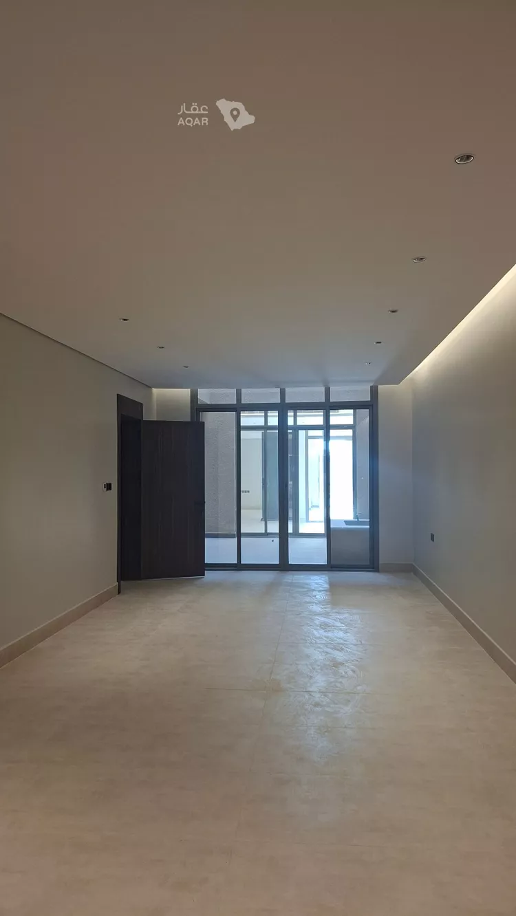 Floor for Rent in Riyadh Al Malqa 5