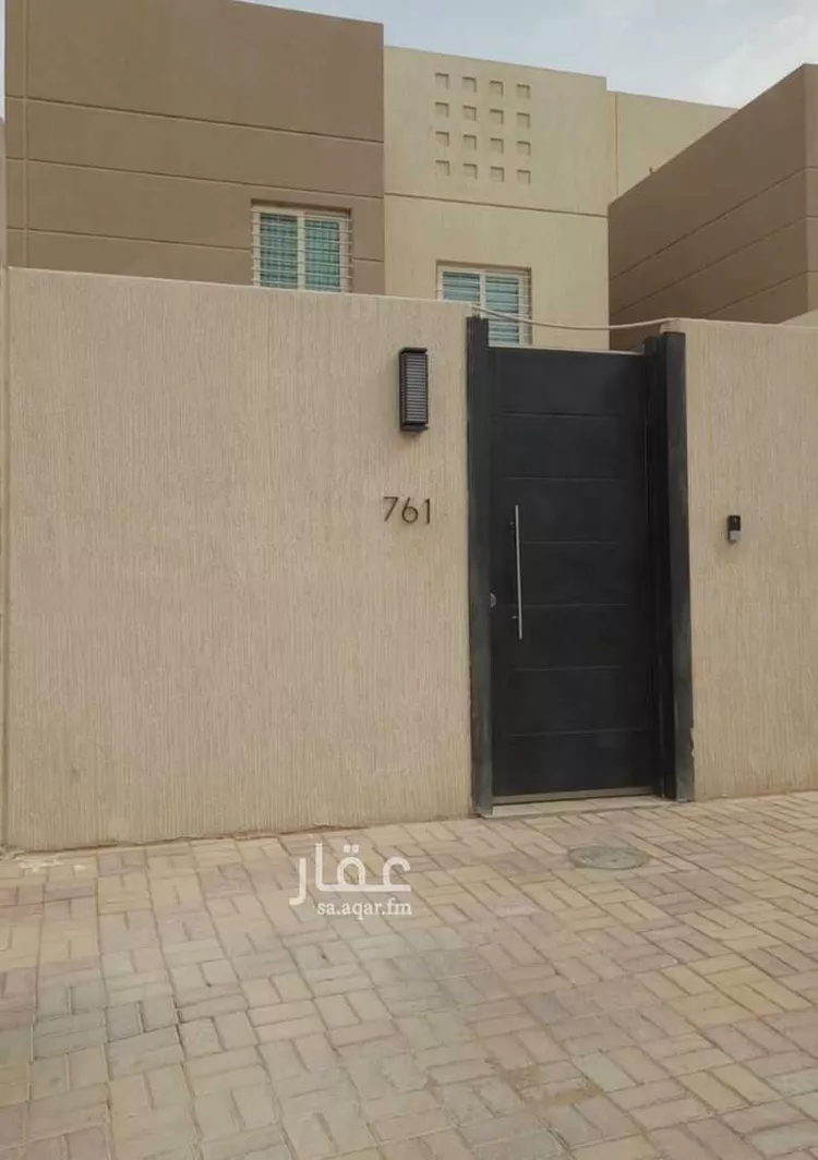 فيلا للإيجار في شارع أحمد الحسباني, حي مطار الملك خالد الدولي, مدينة الرياض, منطقة الرياض