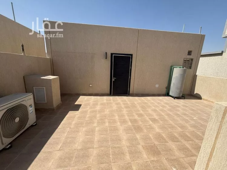 فيلا للبيع في شارع أحمد الحسباني, حي مطار الملك خالد الدولي, مدينة الرياض, منطقة الرياض 7