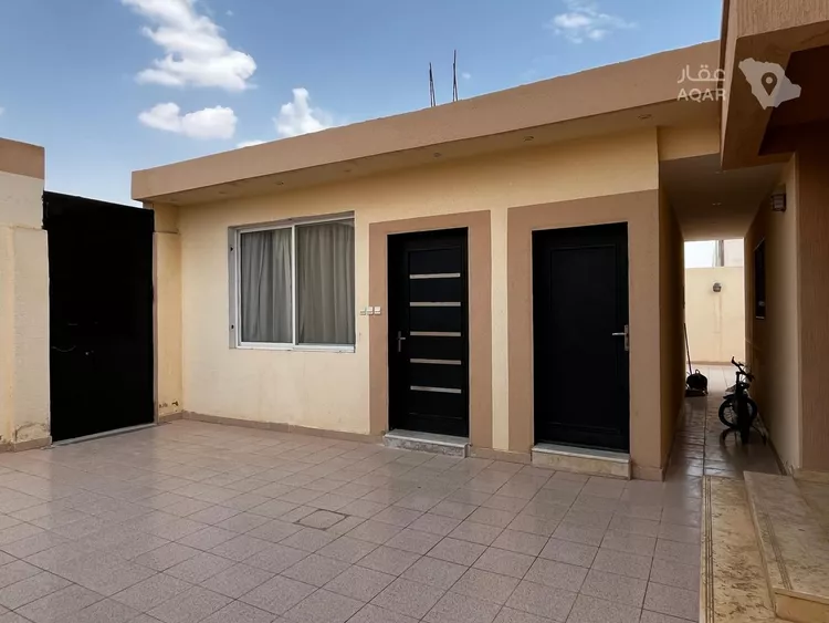 فيلا للبيع في شارع عقرباء 218, حي عقرباء, مدينة الجبيلة, منطقة الرياض 6