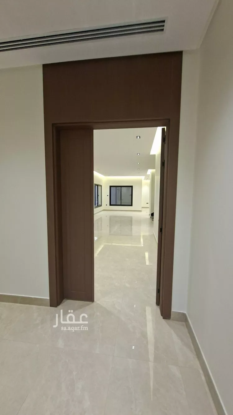 فيلا للإيجار في شارع عبدالرحمن البصري, حي القيروان, مدينة الرياض, منطقة الرياض صورة 3