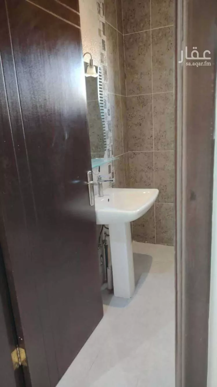 شقة للإيجار في شارع وزير بن المهاجر, حي الزمرد, مدينة جدة, منطقة مكة المكرمة صورة 3