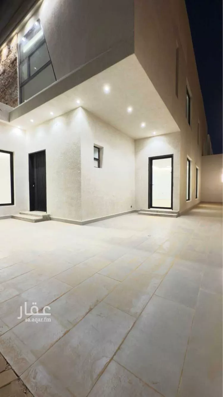Floor for Sale in Riyadh Dirab 11