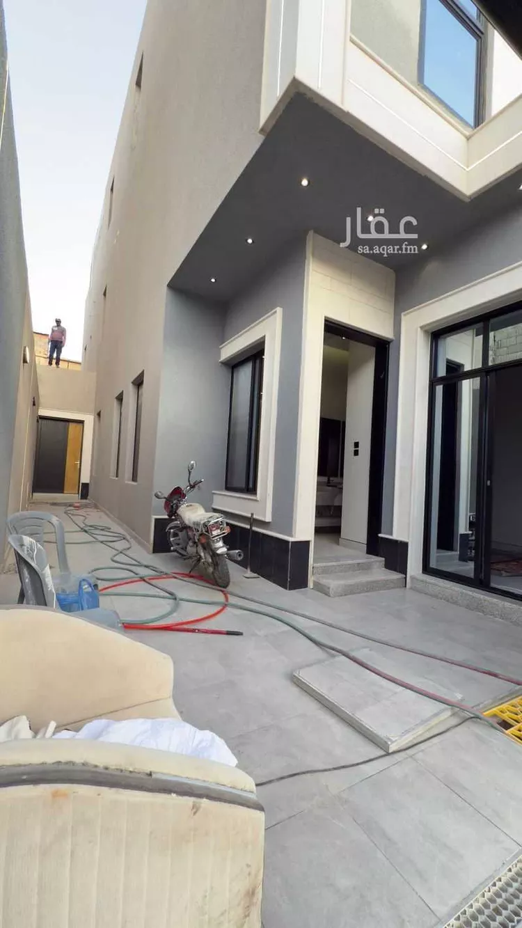 Floor for Sale in Riyadh Dirab صورة 3