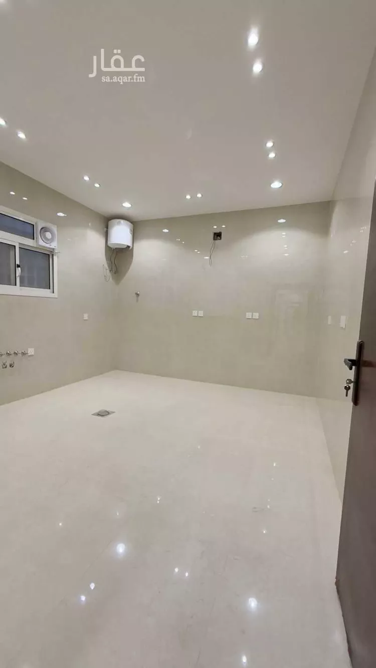 فيلا للبيع في شارع عامر الانصاري, حي الزهرة, مدينة الرياض, منطقة الرياض 7