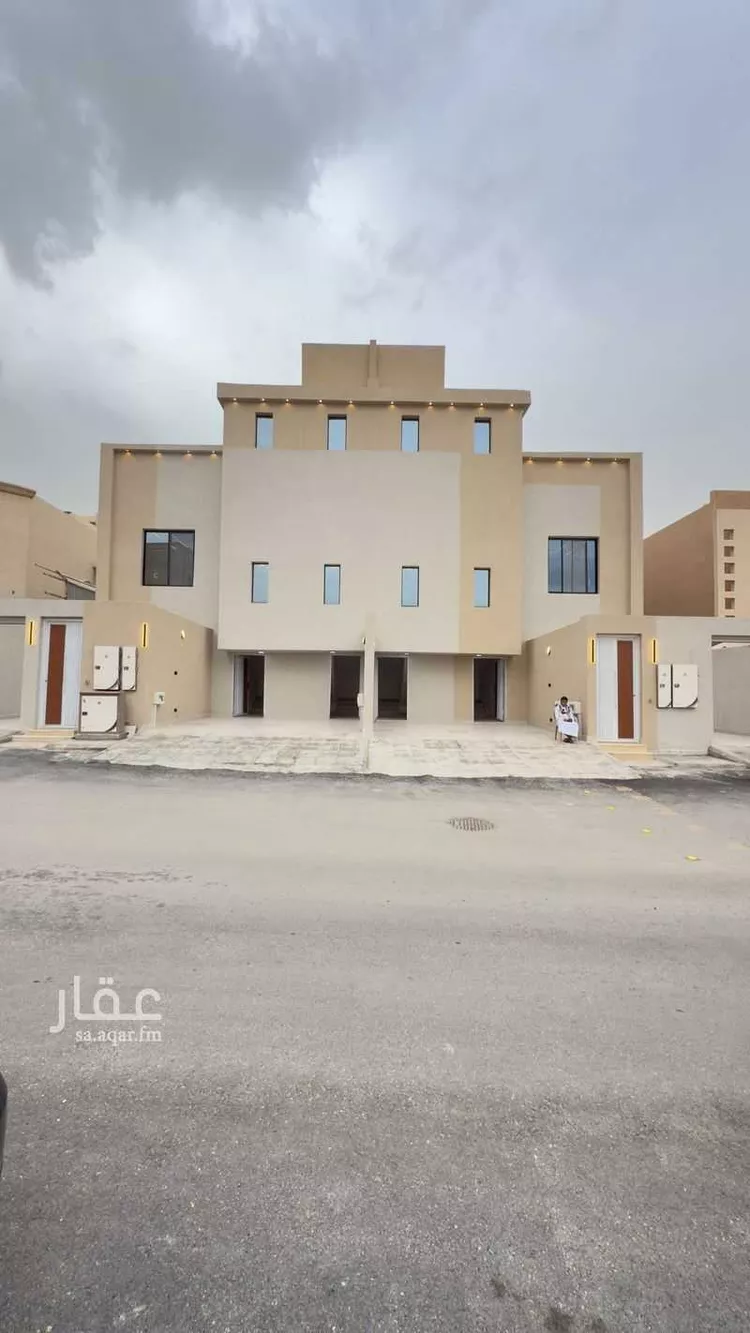 دور للبيع في شارع سفيان بن الحارث, حي الحزم, مدينة الرياض, منطقة الرياض