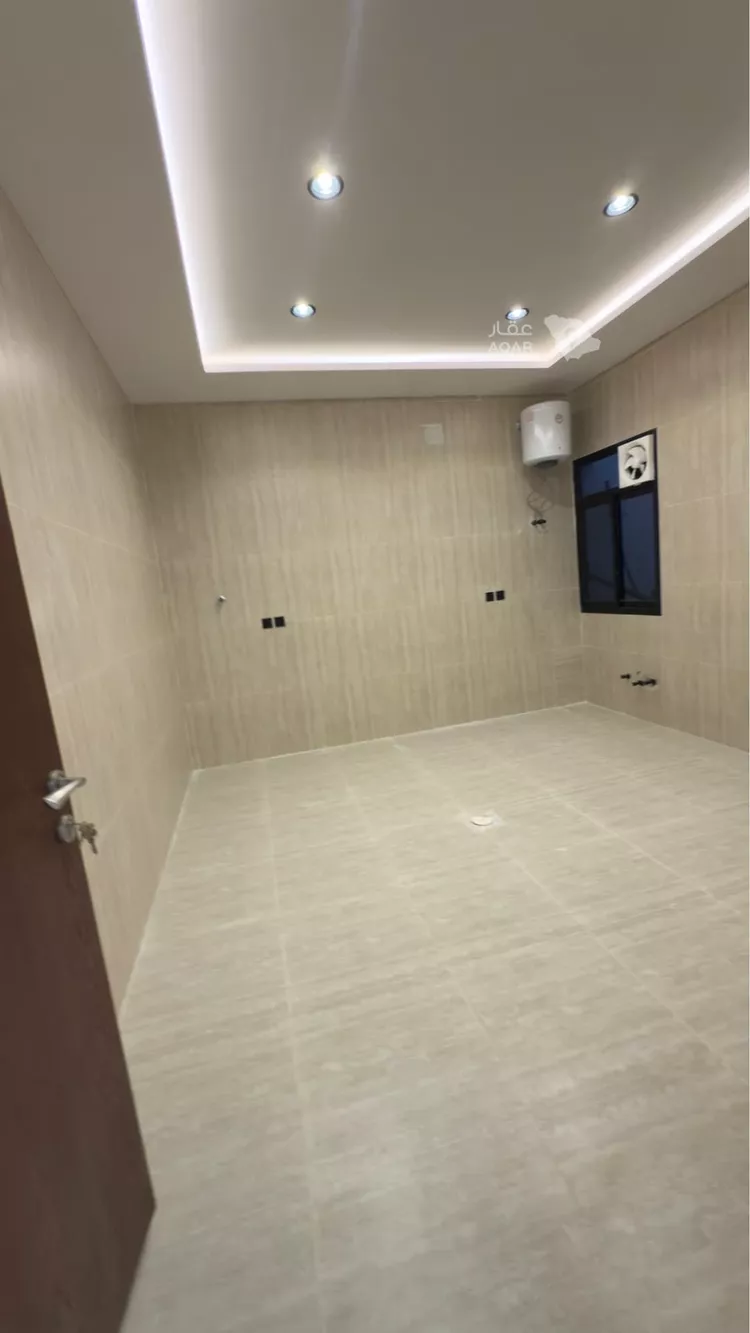 Floor for Sale in Riyadh Al Hazm 9