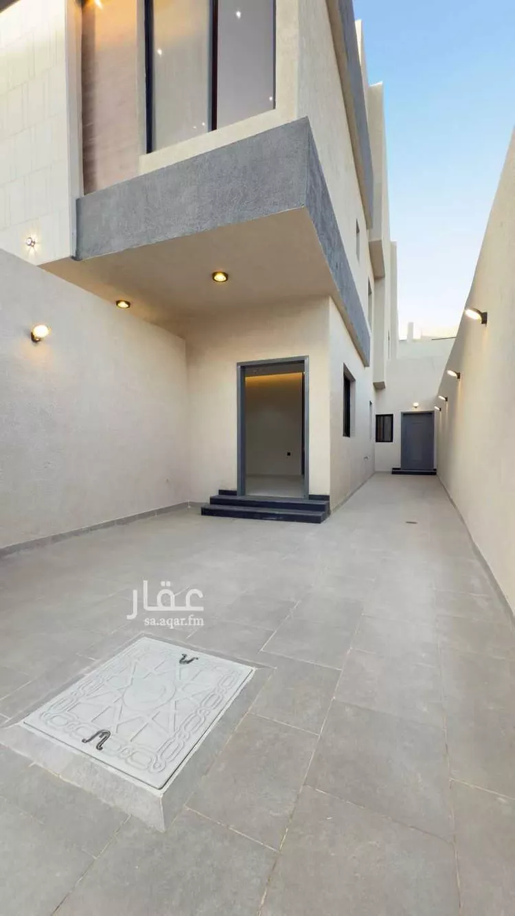دور للبيع في شارع وادي الزرقاء, حي ديراب, مدينة الرياض, منطقة الرياض 8