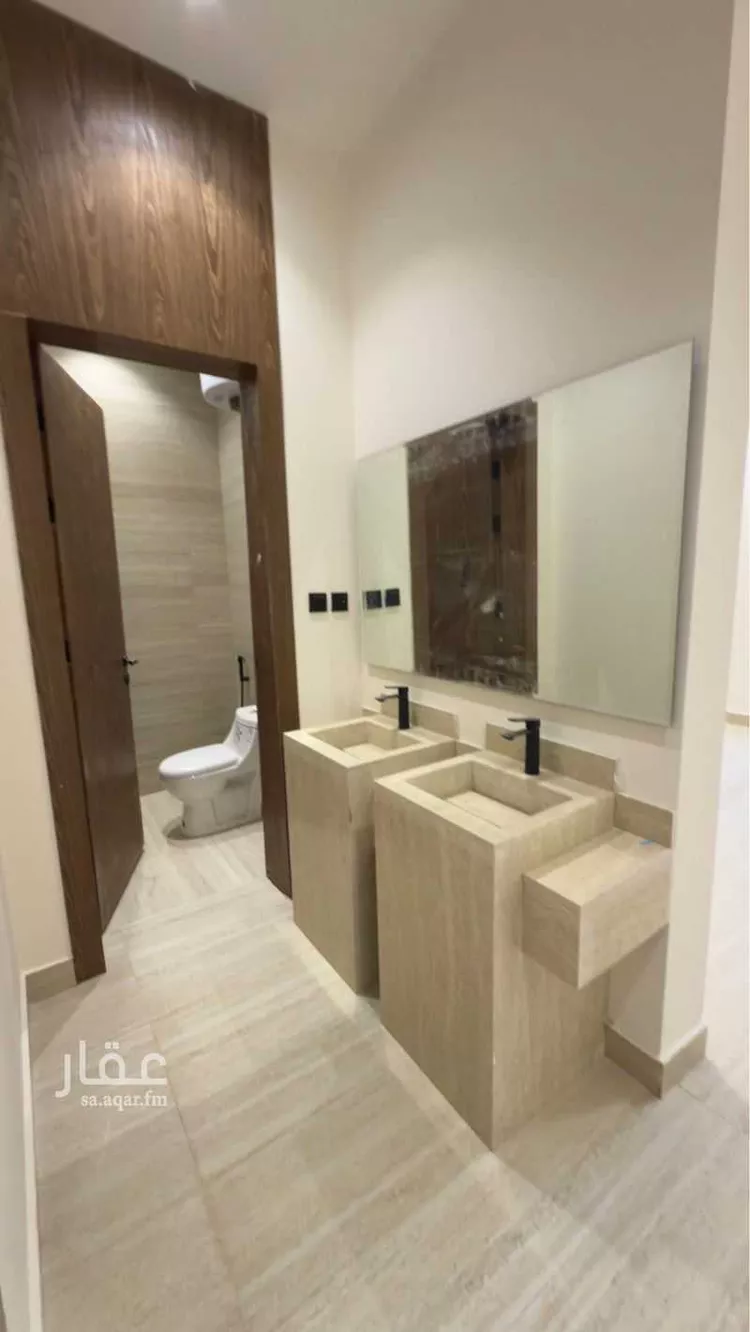 Floor for Sale in Riyadh Dirab 10