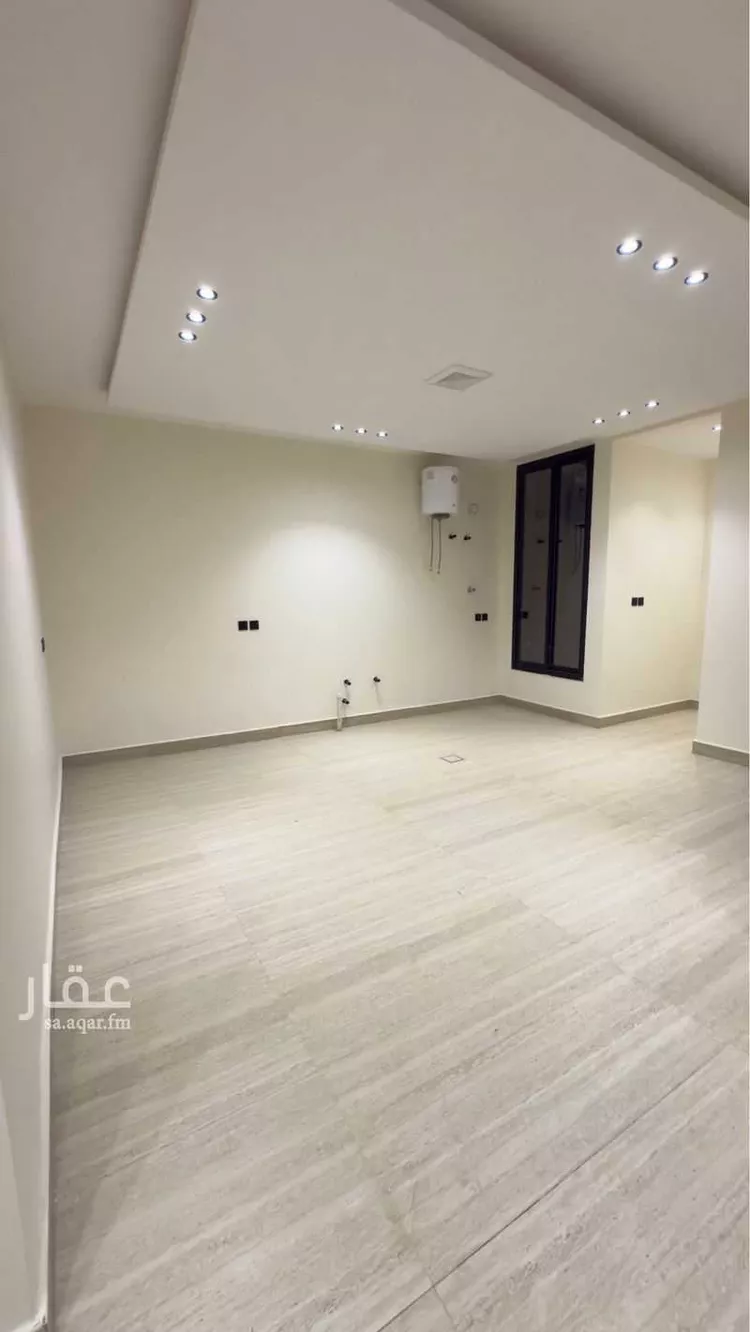 Floor for Sale in Riyadh Dirab 6