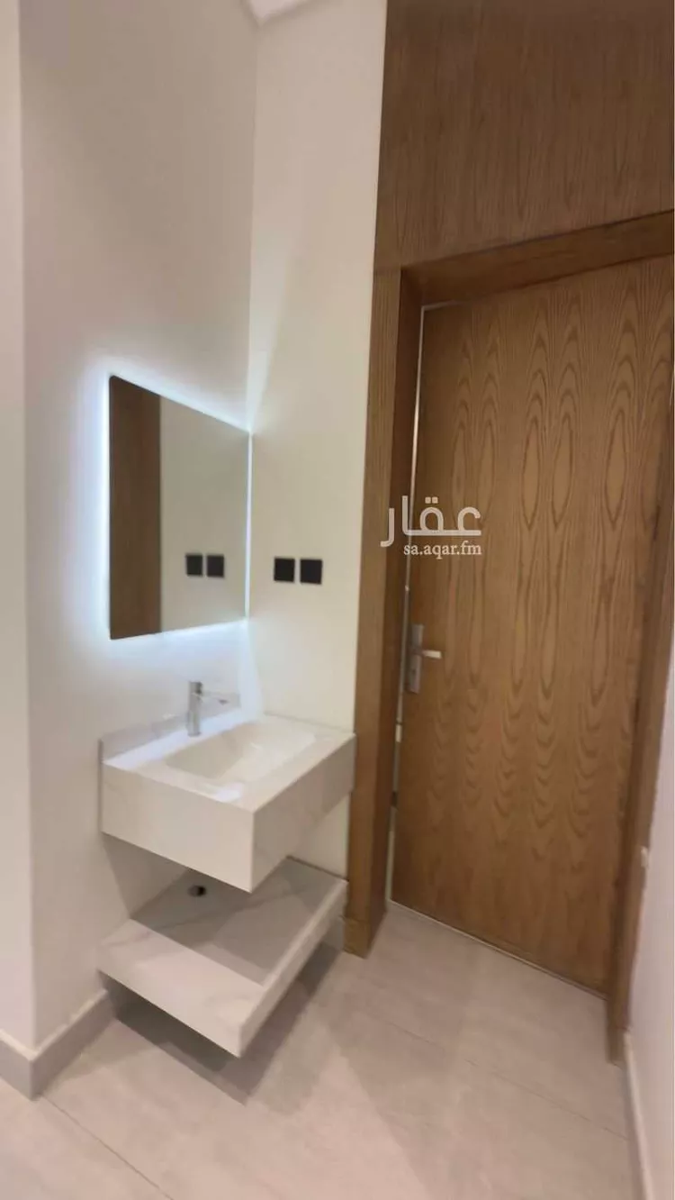 Floor for Sale in Riyadh Sultanah 16