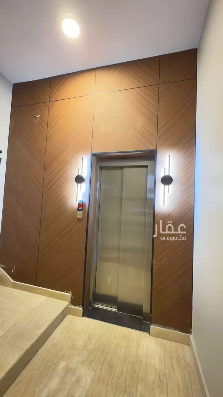 دور للبيع في شارع تميم الداري, حي شبرا, مدينة الرياض, منطقة الرياض صورة 4