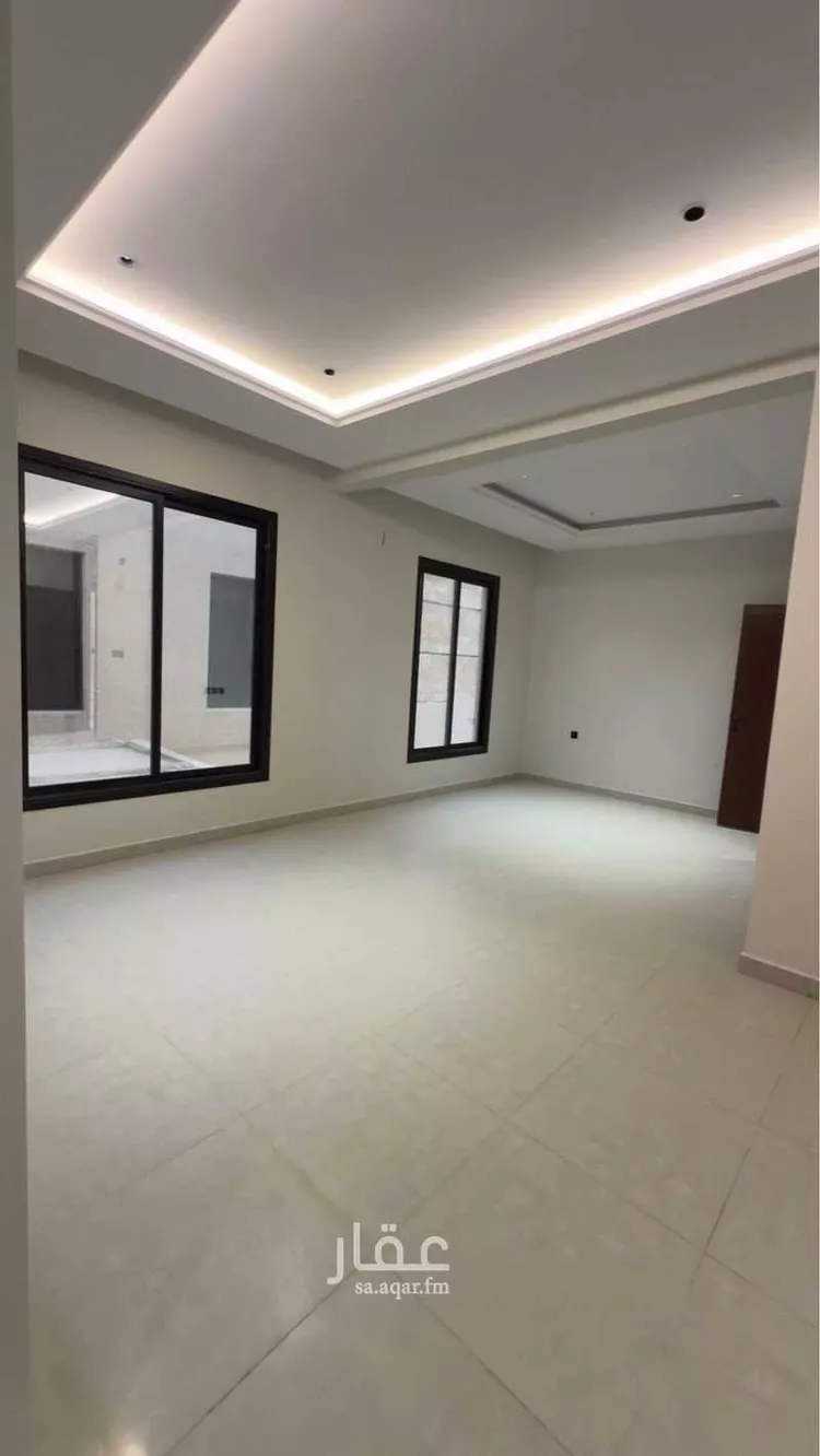 Floor for Sale in Riyadh Dirab 8